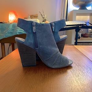 Vince Camuto Kentvi Peep-toe wedge heeled bootie